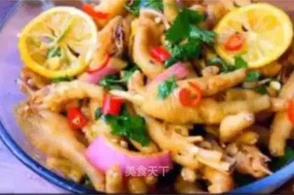 Frozen chicken claws