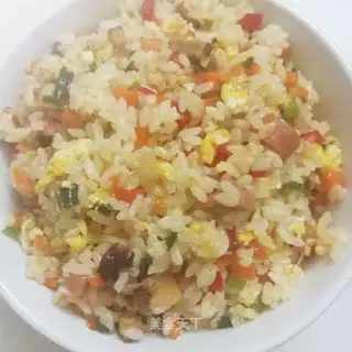 Colored fried rice