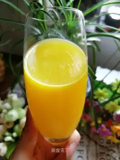 Pineapple apple juice