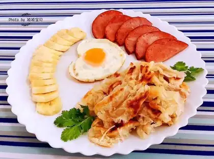 Have a nice breakfast with your hands on it