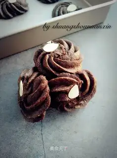 Light cream cookies