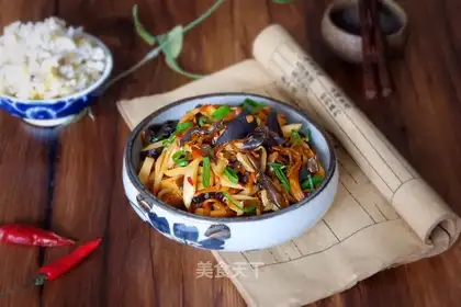 Fish apricot mushroom