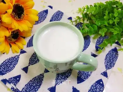Summer banana shakes