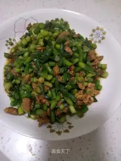 Garlic meat