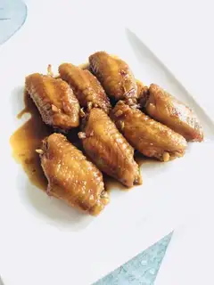 Red chicken wings