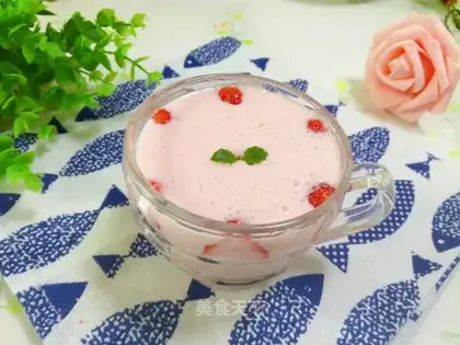 Summer strawberry shakes
