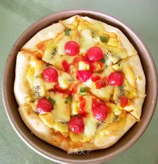 Fruit pizza