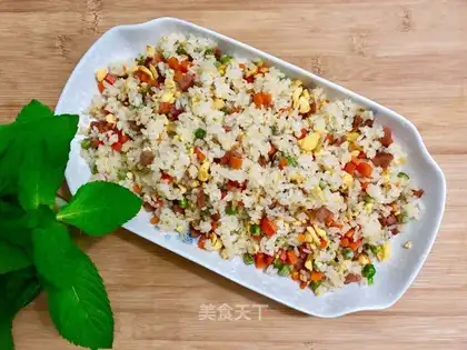 Five eggs of fried rice