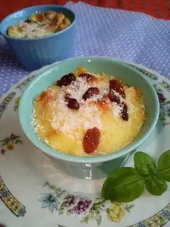 Coconut bread pudding