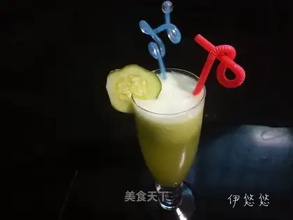 Apple cucumber juice