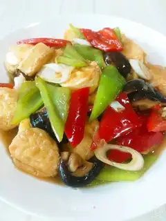 Red burning Japanese tofu