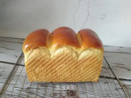 White toast