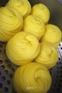 Pumpkin roll