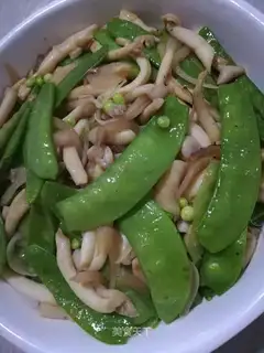 Dutch beans, white mushrooms