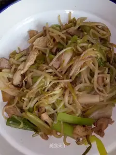 Garlic bean sprouts