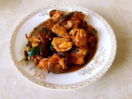 Chicken leg and mushroom