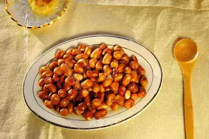 Fry peanuts