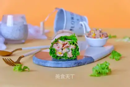 Tuna breakfast rolls