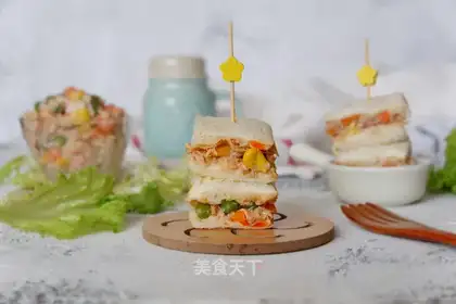 Tuna salad sandwich