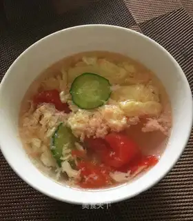 Simple tomato egg soup