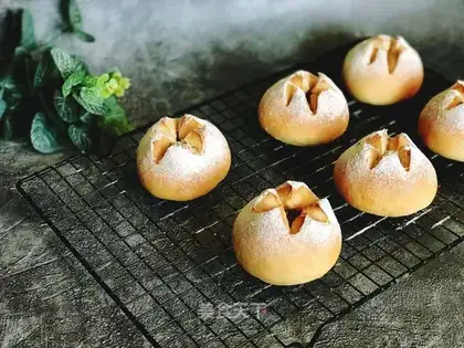 Potato croissants