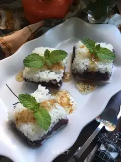 Two rice cakes