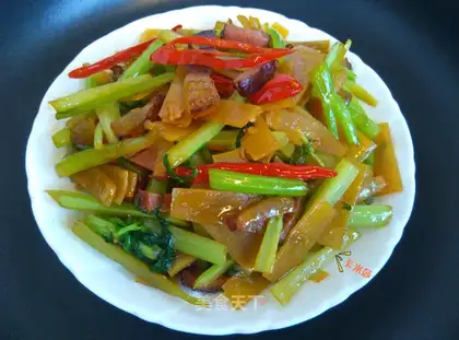 Bean-skinned celery