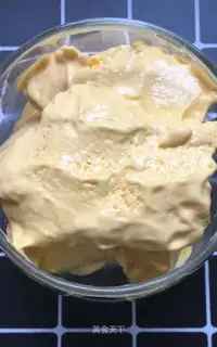 Mango ice cream