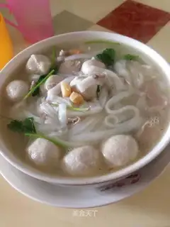 Scrawny meatball soup