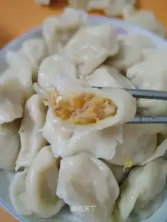 Sour pork dumplings
