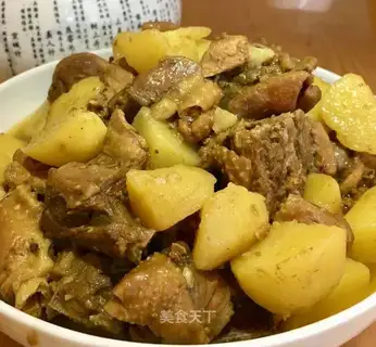 A big cock stew of potatoes