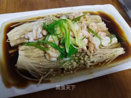 Gold-cream mushroom shrimp