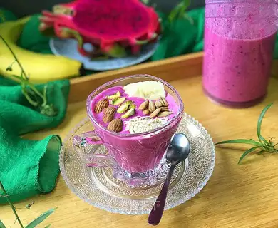 Flamingo oatmeal milkshake