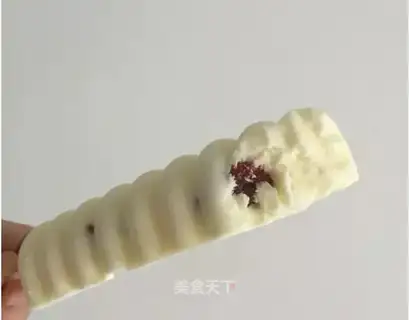 Light cream ice cream