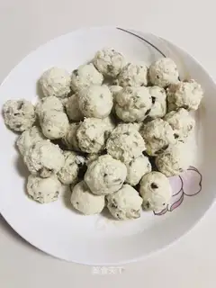Frozen chicken balls