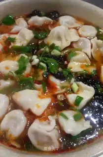 Sour soup dumplings