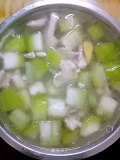 Scrawny meat soup