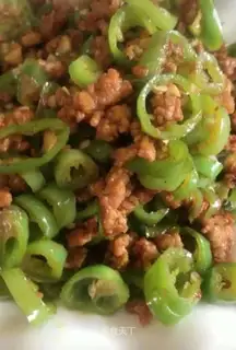 Pepper and meat
