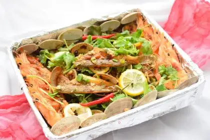Seafood ice fish pools