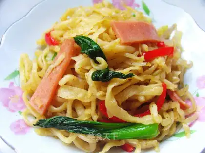 stir-fried noodles with cumin bacon