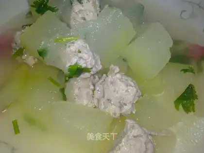 Black gourd boiled meatballs