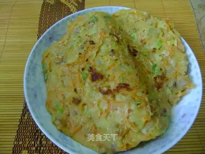 shredded carrot and minced meat cake