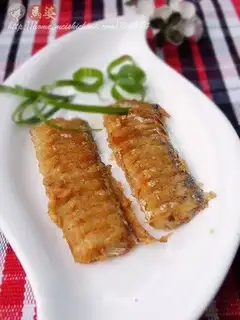 Pan-fried hairtail