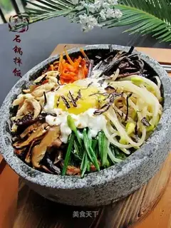 Korean-style bibimbap