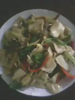 Mixed fried rice noodles