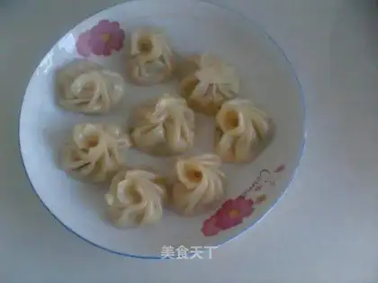 Vegetable wrapped cabbage tofu