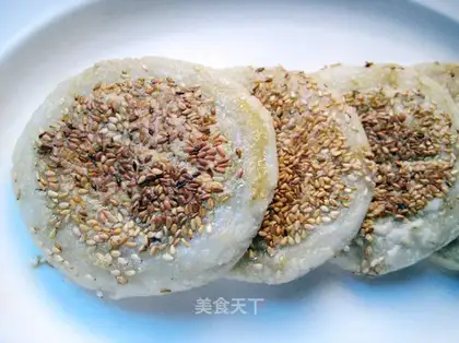 Sesame bean paste glutinous rice cake