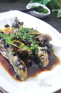 Steamed yellow bone fish with soy sauce
