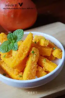 Baked pumpkin with salty egg yolk