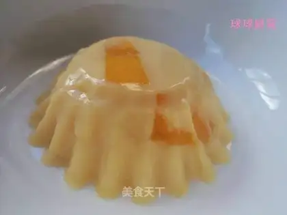 Milk mango pudding